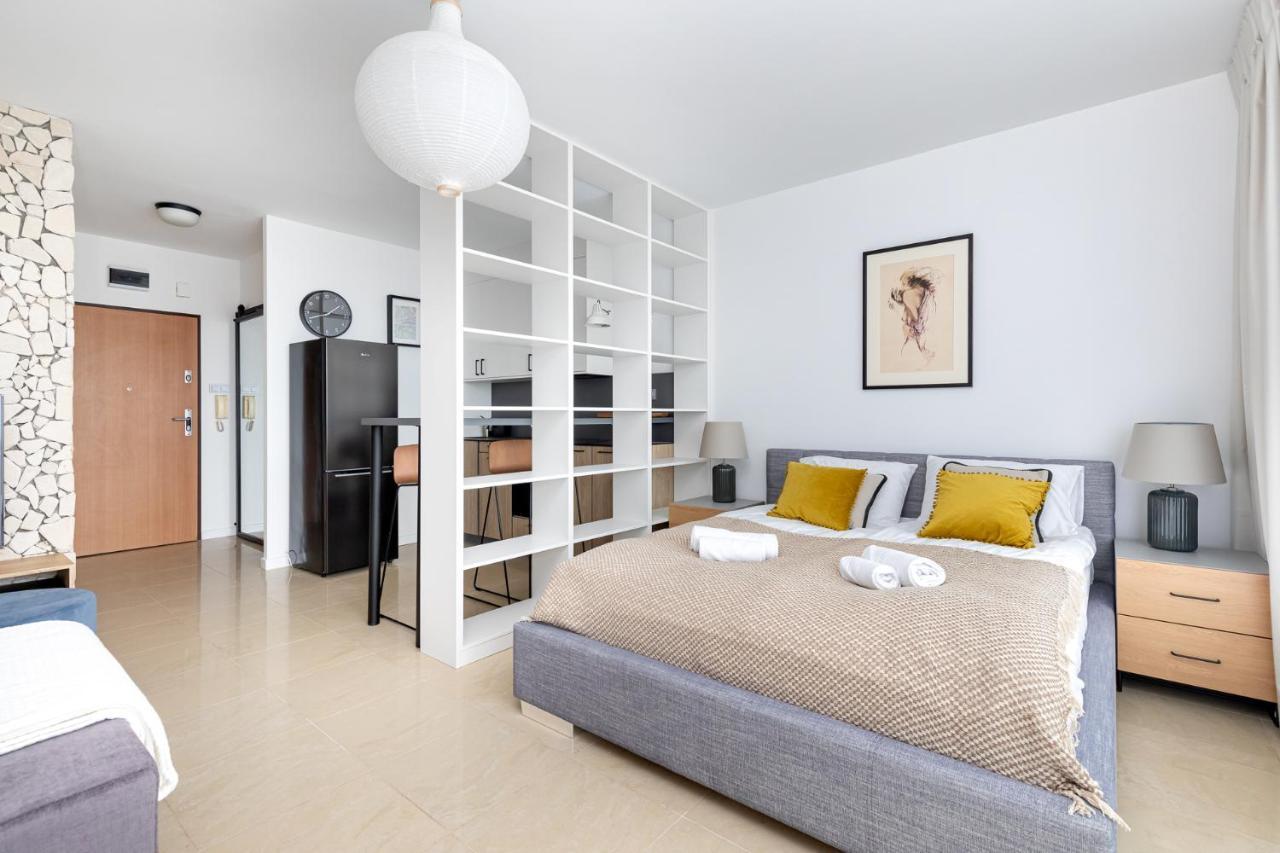 Sierpinskiego 1A - Studio With Balcony & Desk - Remote Work By Noclegi Renters Βαρσοβία Εξωτερικό φωτογραφία