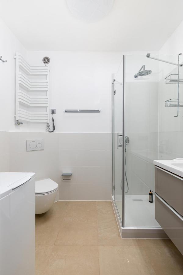 Sierpinskiego 1A - Studio With Balcony & Desk - Remote Work By Noclegi Renters Βαρσοβία Εξωτερικό φωτογραφία